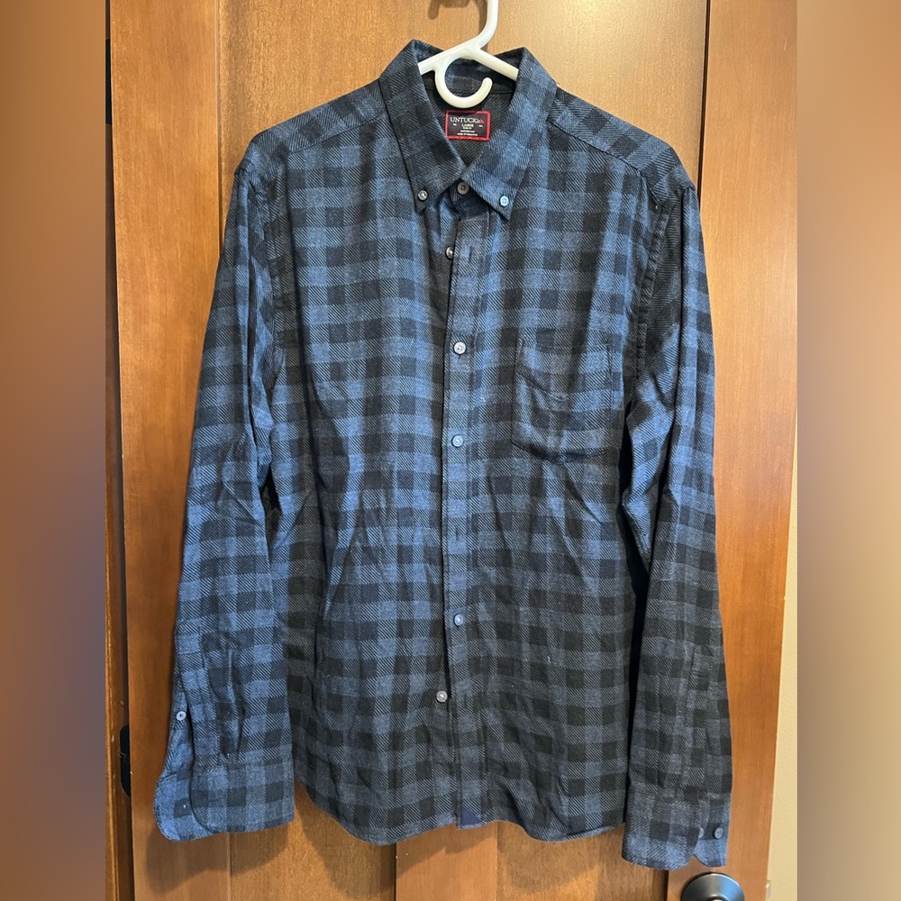 Men’s Untuckit Weston Flannel. Size L.